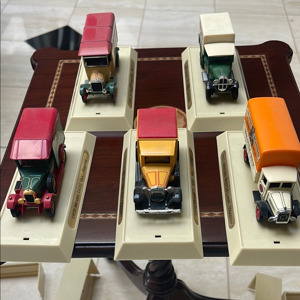 Matchbox 1993 Vintage Beer Trucks Set
